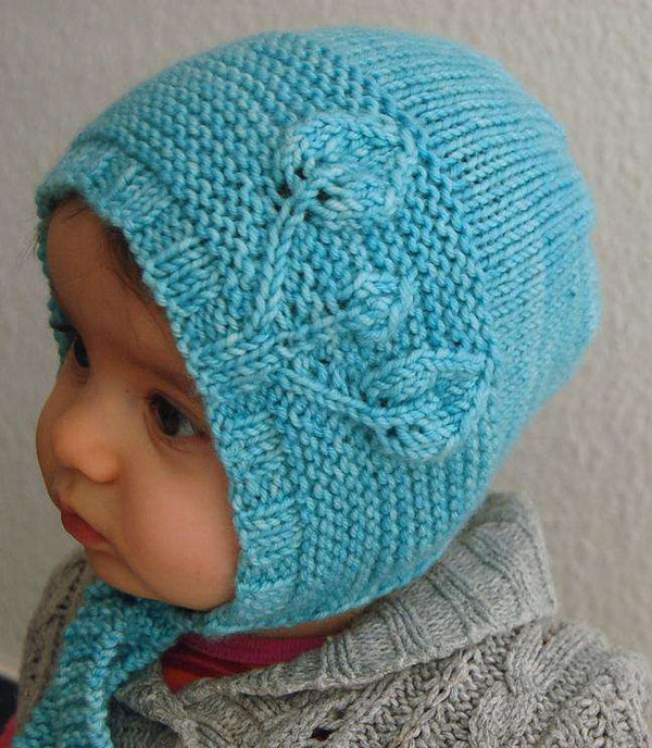 Petites Feuilles Bonnet by Lisa Chemery